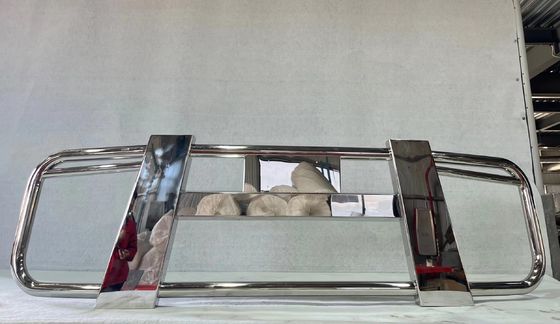 Fábrica Dongsui resistente de alta qualidade Semi Truck Bumper Deer Guards Para For Volvo SCANIA BENZ MAN