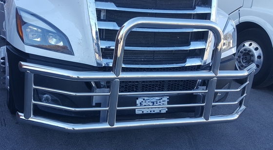 Para-choques de caminhão semi-reboque com novo estilo da fábrica Dongsui, protetores de veado para Freightliner Cascadia Volvo International Prostar Kenworth Peterbilt Mack Pinnacle