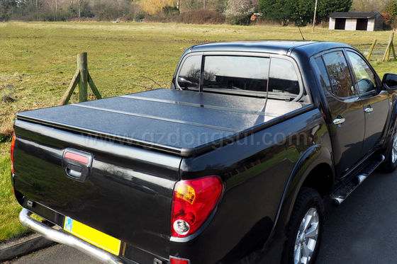 O fabricante Wholesale Aluminum Tri do OEM dobra a tampa de cama do caminhão a instalação fácil de 10 minutos para Hilux Revo
