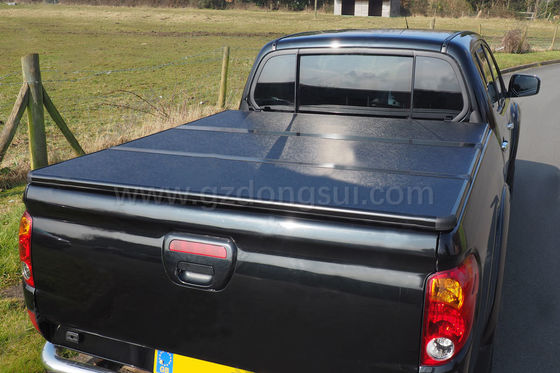 O fabricante Wholesale Aluminum Tri do OEM dobra a tampa de cama do caminhão a instalação fácil de 10 minutos para Hilux Revo