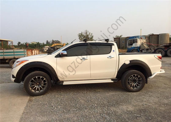 O para-choque superior do caminhão das matérias primas alarga-se cor preta para Mazda BT-50