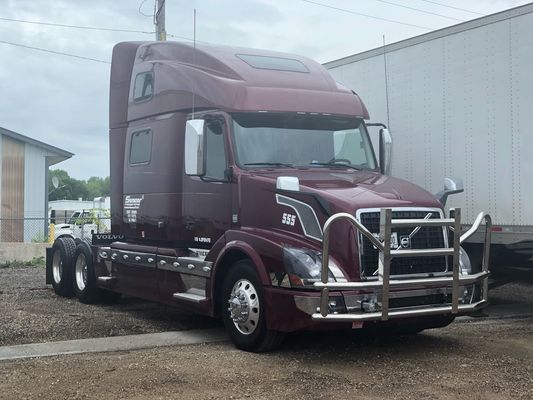 Para-choques de caminhão semi-reboque estilo novo e resistente da fábrica Dongsui, preço original, protetores de veado para Freightliner Cascadia For Volvo International Prostar Kenworth Peterbilt Mack Pinnacle