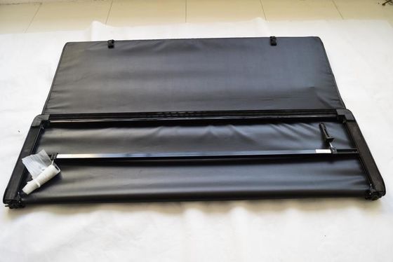 A tampa de cama dobrável em três partes de Hilux Navara, Tonneau de dobramento cobre materiais do PVC