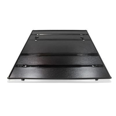 A tampa de rolamento dobrável em três partes macia Off Road do tronco do camionete do PVC coloca a fábrica do ODM Dongsui da proteção