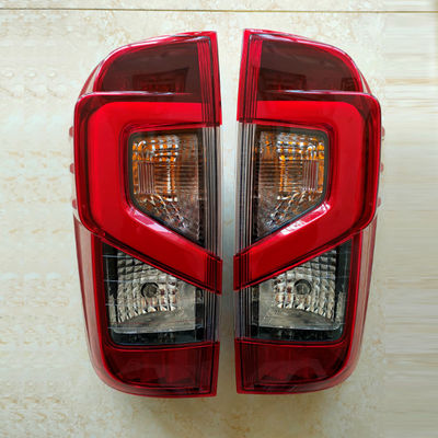Diodo emissor de luz de corrida do ABS da luz impermeável da cauda do farol auto para Nissan Navara