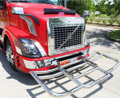 Fábrica Dongsui resistente norte-americano Semi Truck Bumper Deer Guards para Cargo Cascadia For Volvo Internacional Prostar Kenworth Peterbilt Mack Pinnacle